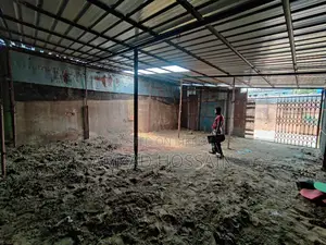 দোকানসহ খালি স্পেস ভাড়া দেওয়া হবে