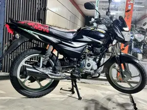 Bajaj Platina 100 . 2022