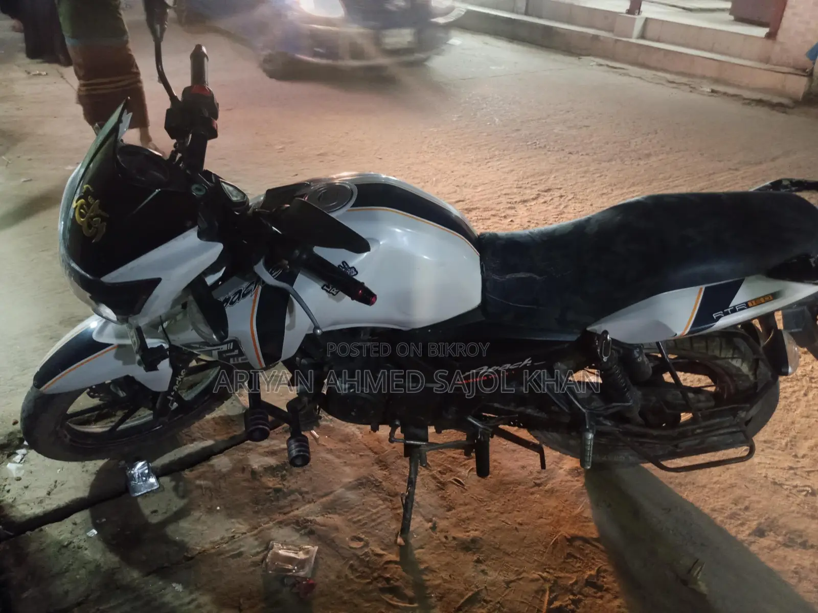 TVS Apache RTR 2016