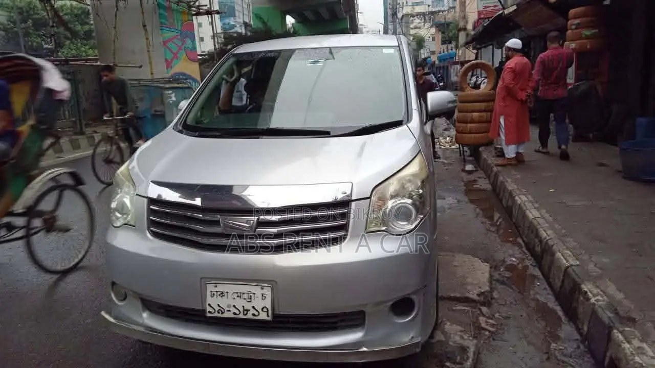 NOAH CAR RENT FOR DAILY BASIS