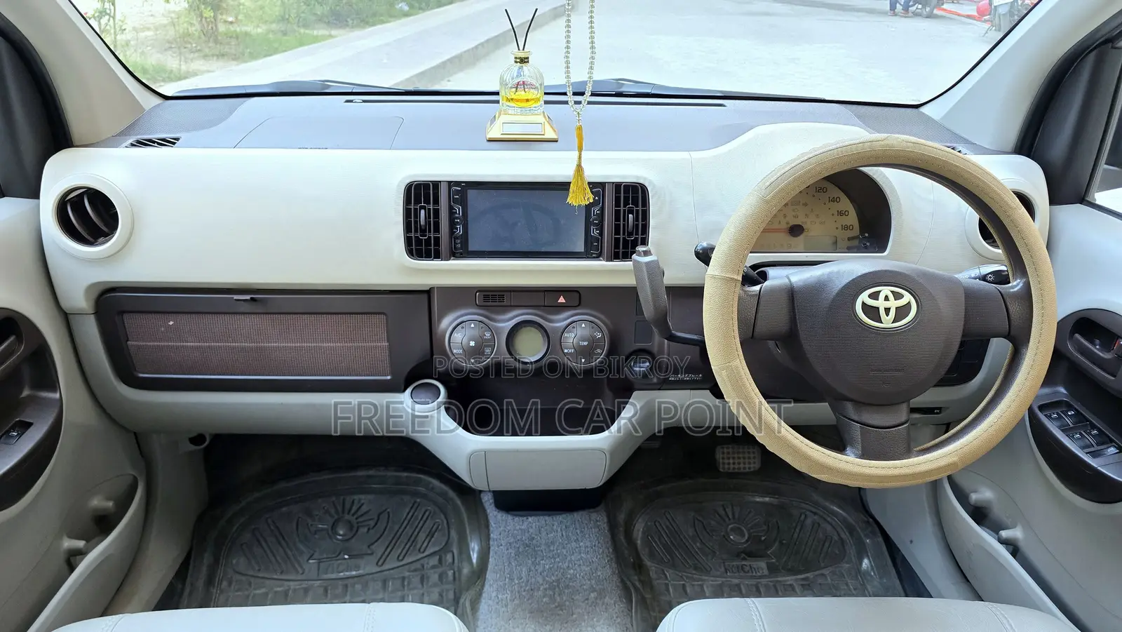 Toyota Passo Push Start - 1320CC 2011