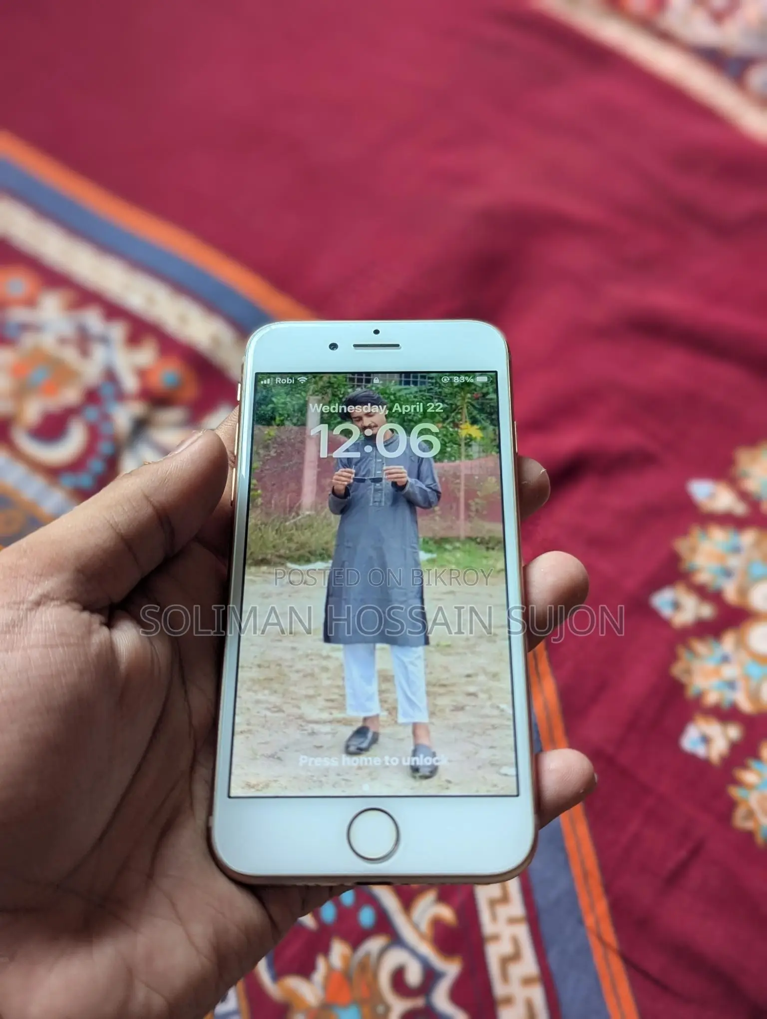 Apple iPhone 8 (Used)