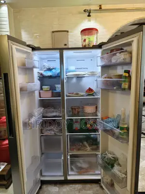 Samsung Refrigerator Model (RS72R5001M9/D3)