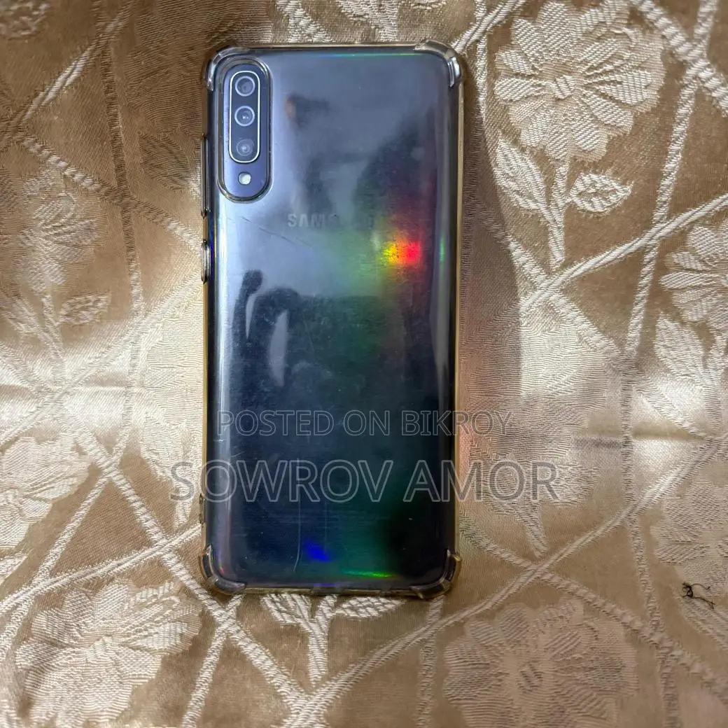 স্যামসাং গ্যালাক্সি এ৭০ ১২৮ জিবি ব্ল্যাক