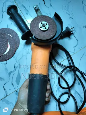 ১০০ মিমি অ্যাঙ্গেল গ্রাইন্ডার