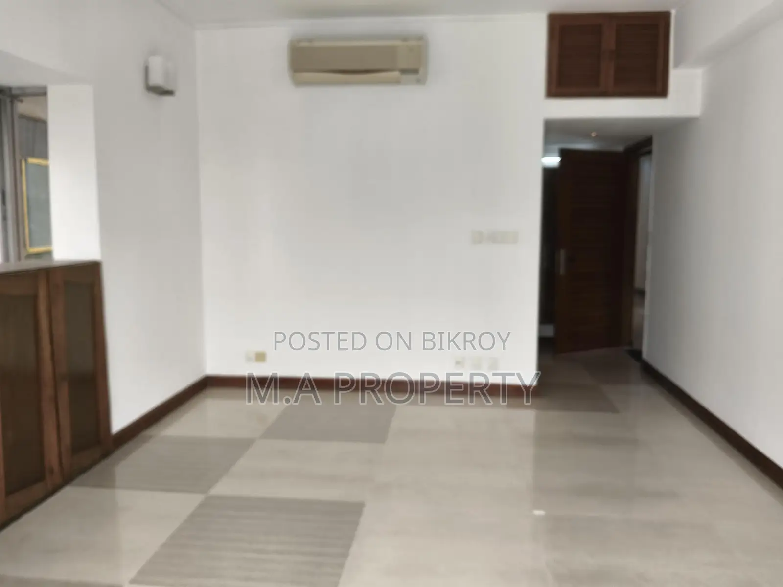 RENT 4-BED APARTMENT 2-CARPARK GULSHAN NORTH