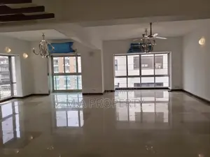 RENT 4-BED APARTMENT 2-CARPARK GULSHAN NORTH