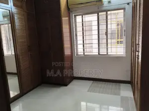 RENT 4-BED APARTMENT 2-CARPARK GULSHAN NORTH