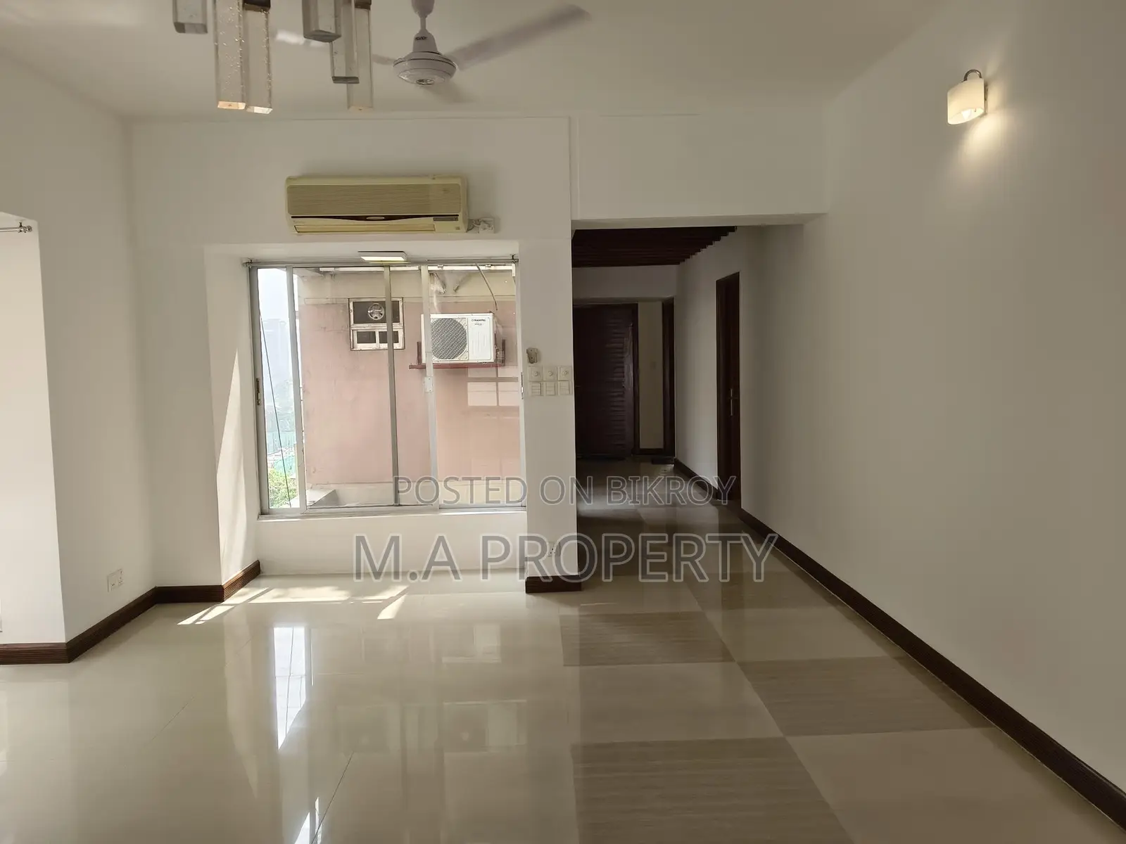 RENT 4-BED APARTMENT 2-CARPARK GULSHAN NORTH