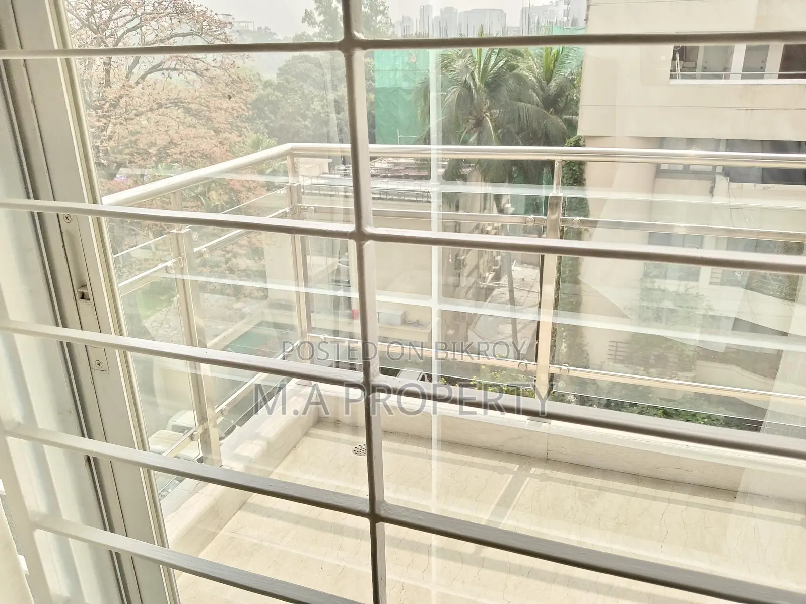 RENT 4-BED APARTMENT 2-CARPARK GULSHAN NORTH