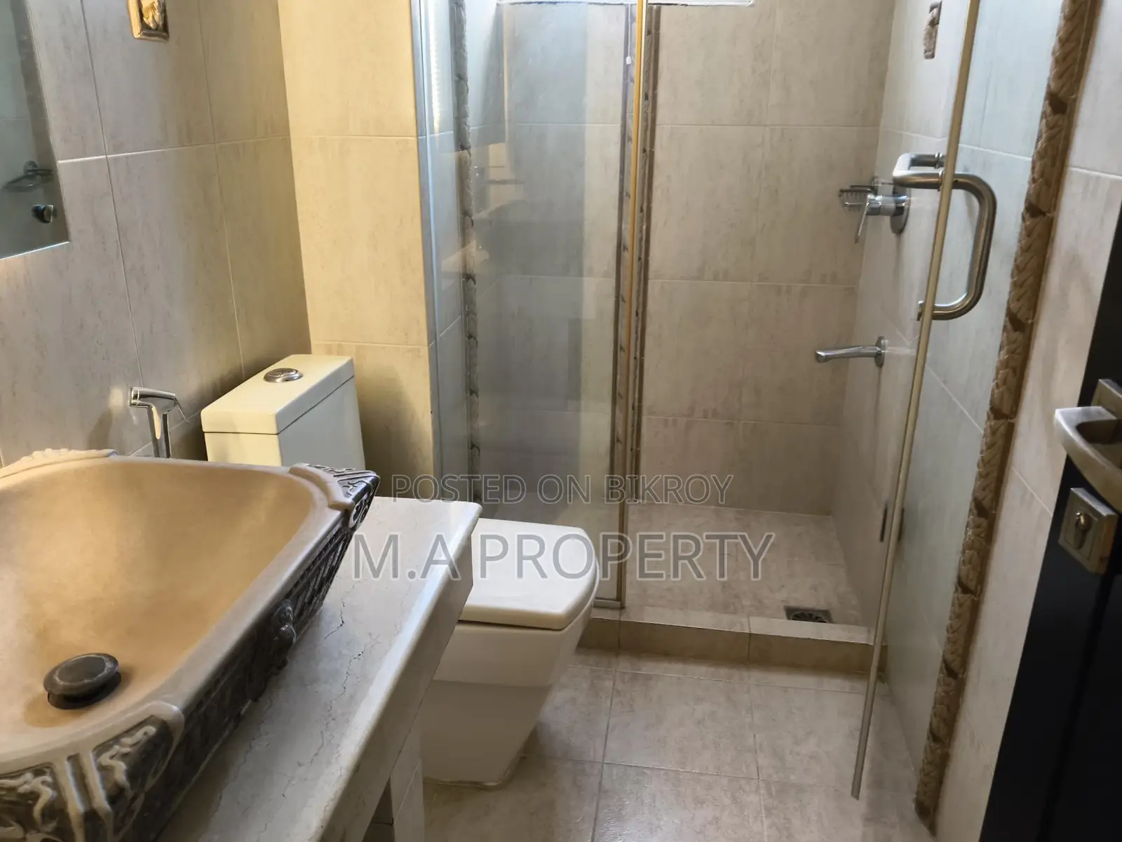 RENT 4-BED APARTMENT 2-CARPARK GULSHAN NORTH