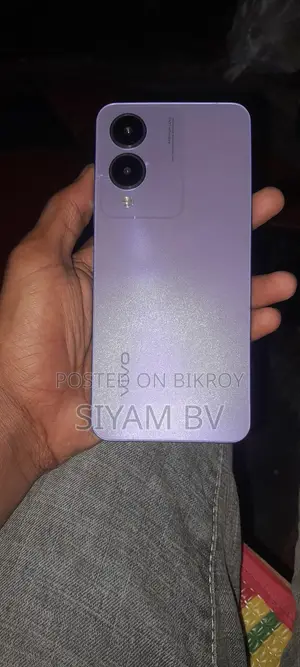 Vivo Y17s 6 128 (Used)