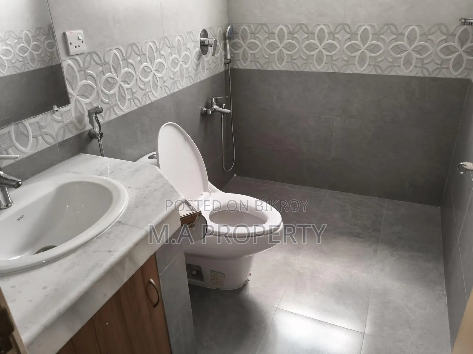 Fully Furnished 4Bedroom Apartment Rent in Gulshan-2