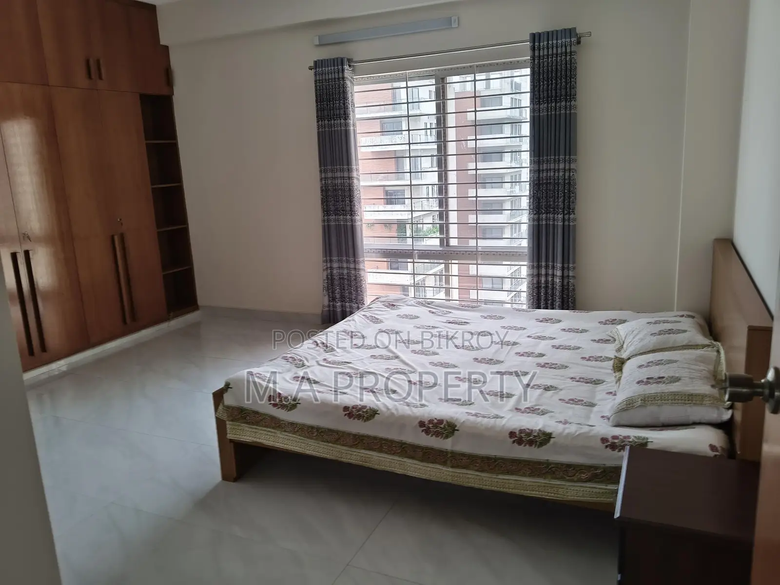 Fully Furnished 4Bedroom Apartment Rent in Gulshan-2
