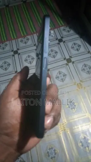 Realme C33 ৪/৬৪ জিপি (Used)