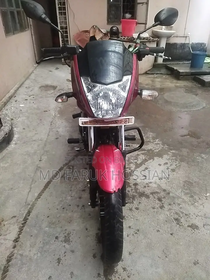 Mahindra Centuro 2018
