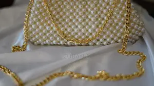 হ্যান্ডমেড পার্ল হ্যান্ডব্যাগ