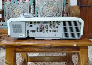 HITACHI CP-X5022WN 5000 ANSI LUMENS PROJECTOR Made in Japan