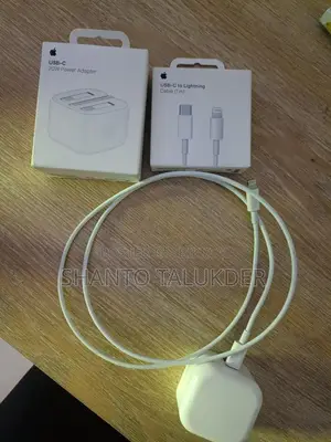 Apple 20 Watt Adaptor + Cable Original