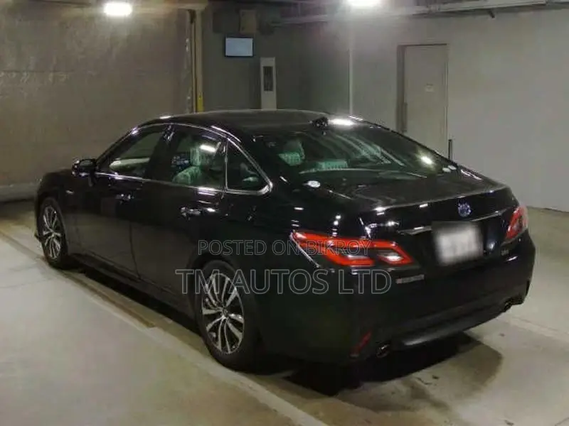 Toyota Crown G PKG 4.0 BLACK 2019
