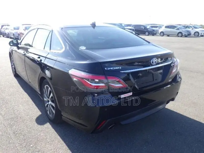 Toyota Crown G PKG 4.0 BLACK 2019