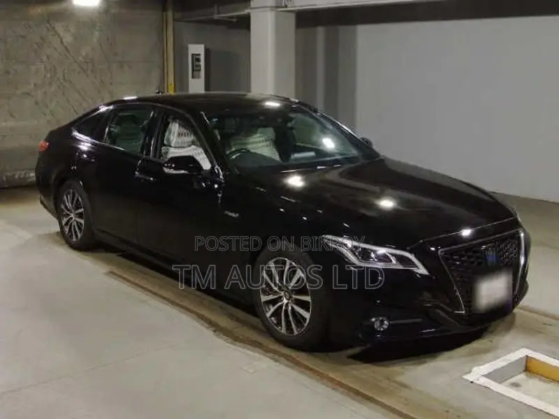 Toyota Crown G PKG 4.0 BLACK 2019