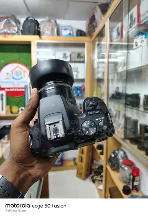 canon 250D with 50mm is prime lens 1.8