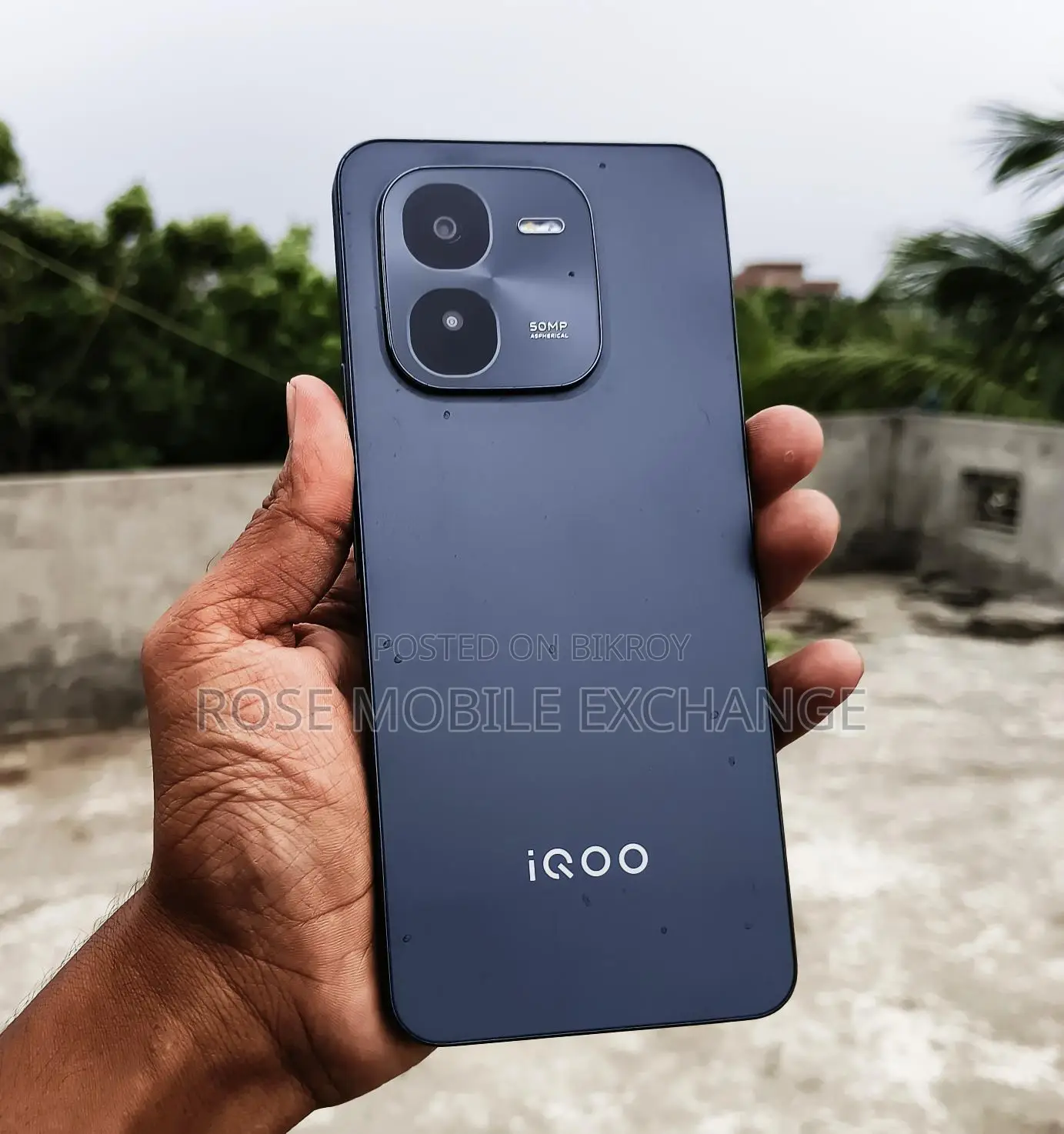 iQOO 8/128 স্কেচ Exchange (Used)