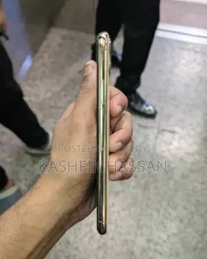 Apple iPhone 11 Pro Max (Used)