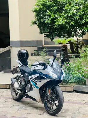 CFMoto 300SR CF MOTO SR300 2025