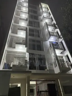 ১৫০০ বর্গফুটের প্রিমিয়াম ফ্ল্যাট বিক্রয়