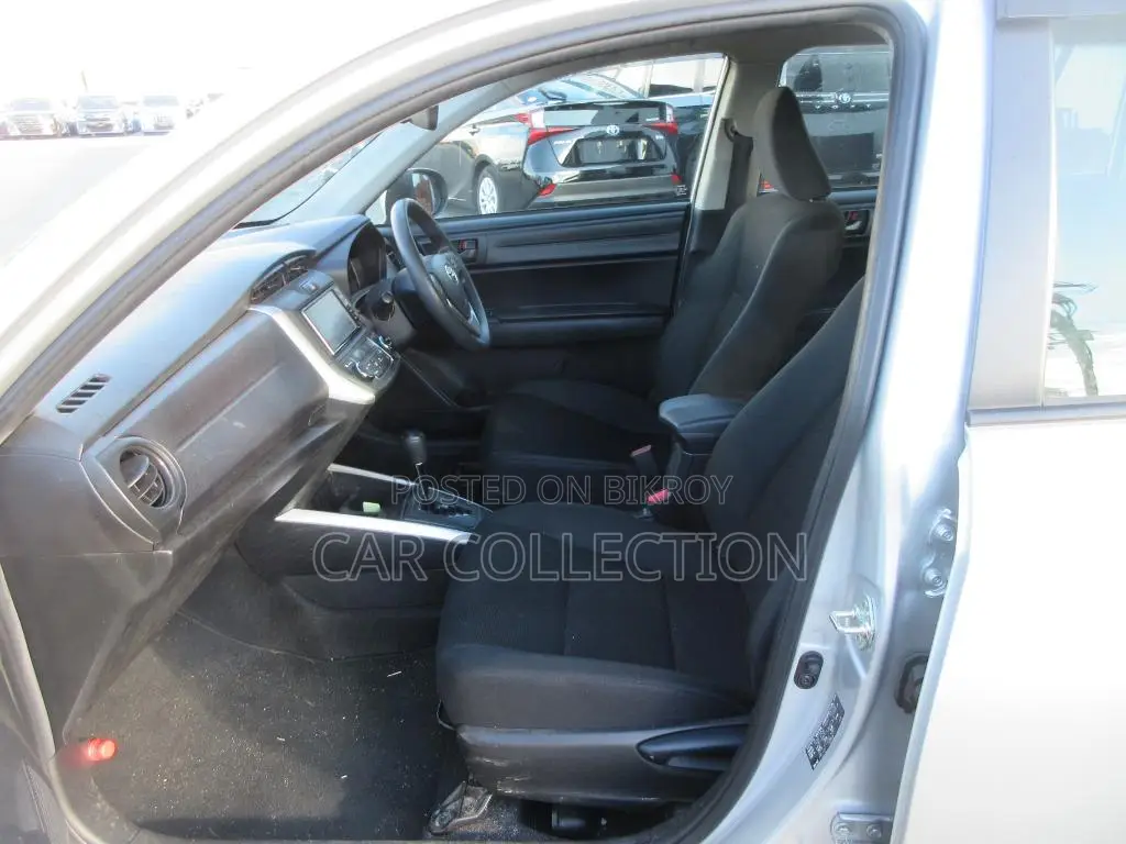 Toyota Fielder EX 2021