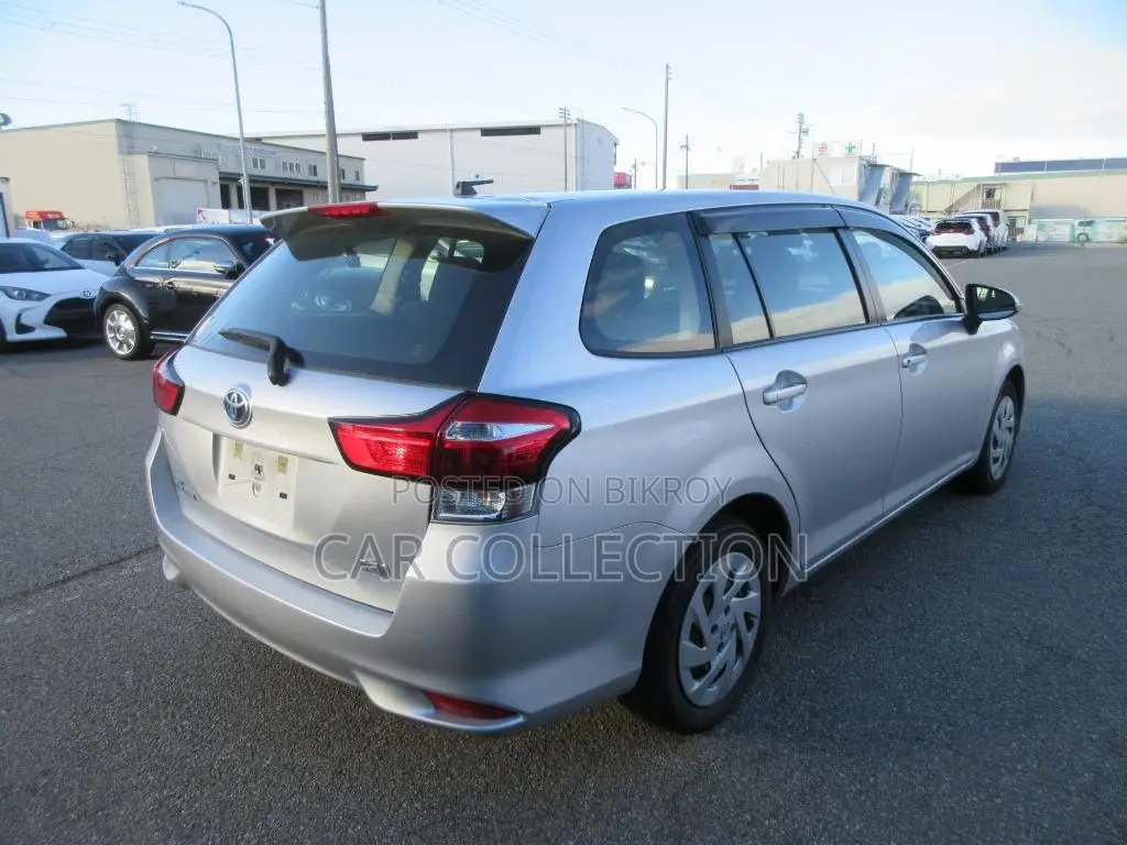 Toyota Fielder EX 2021