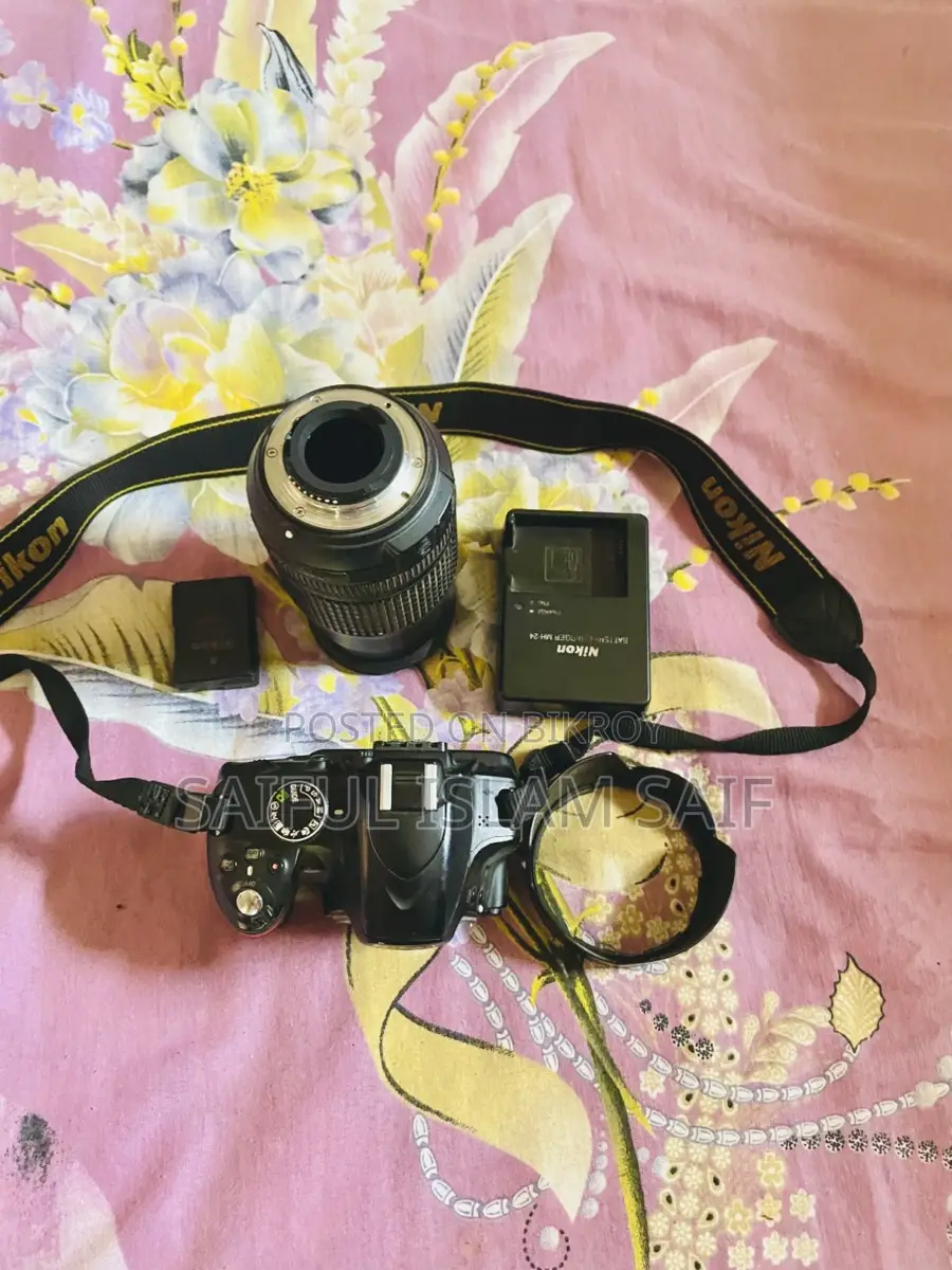 Nikon D3200 18-140 Master Zoom Lens