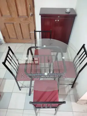 Regal 4-Seater Glass Dining Table