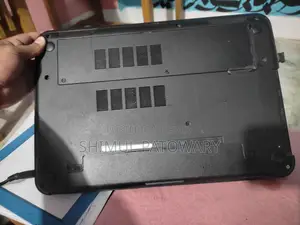 DELL Inspiron 3521