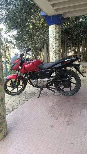 Bajaj Pulsar 150 2014 Red