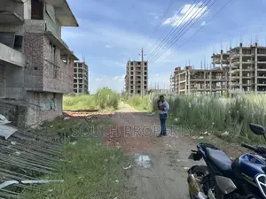 Block-M, 3-Katha, South-Face, Near 200' Road, Bashundhara R/A
