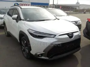 Toyota Corolla Cross Z PKG HARDTOP 2024
