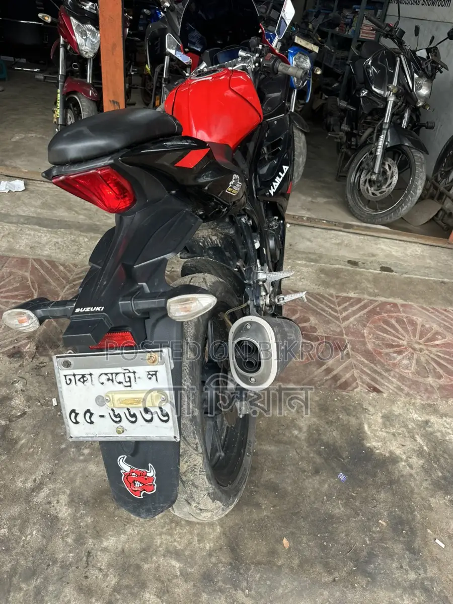 Suzuki GSX R150 ABS . 2021