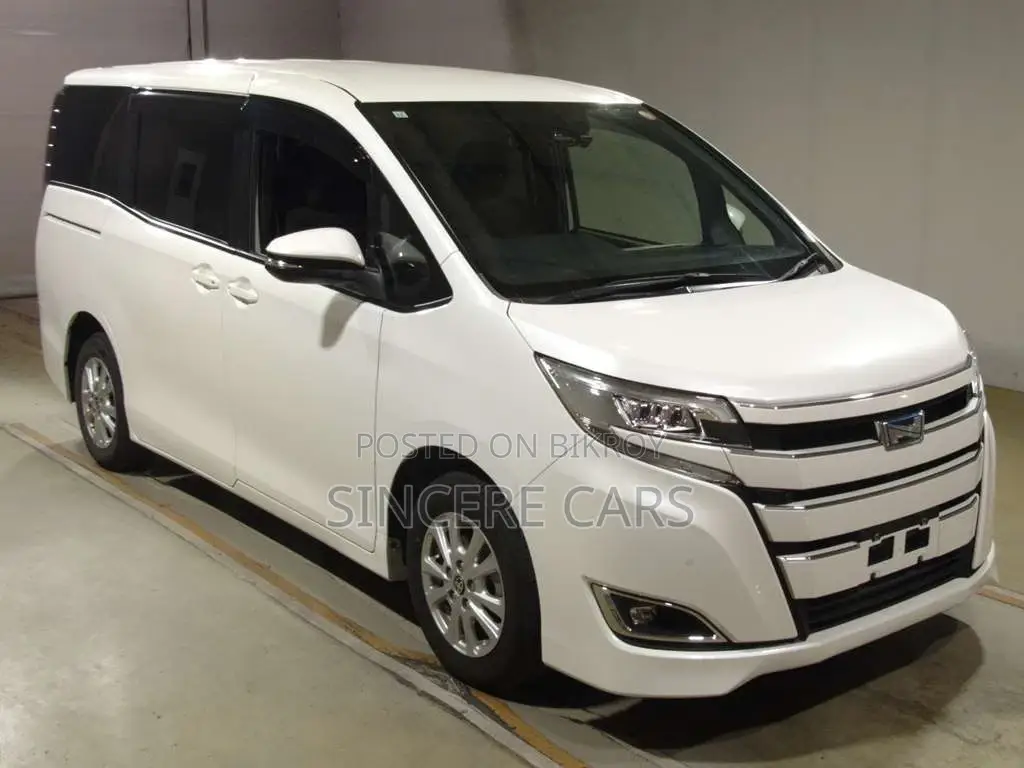 Toyota Noah G PKG HYB 2021
