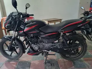 Bajaj Pulsar 150 . 2022