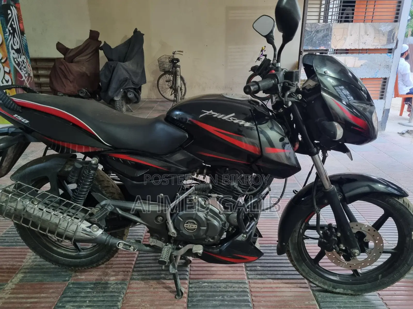 Bajaj Pulsar 150 . 2022
