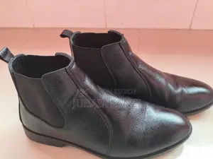 চেলছি বুট বিক্রয়