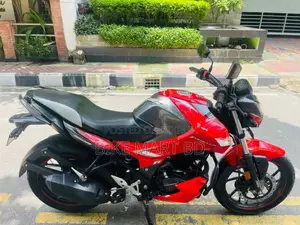 Hero Thriller 160R 2022 Red
