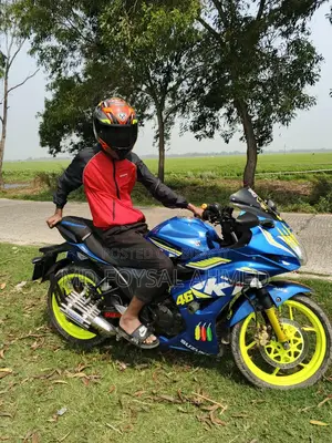 সুজুকি জিক্সার এসএফ ২০১৬ নীল