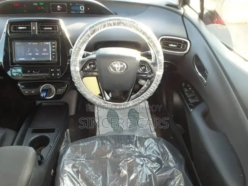 Toyota Prius PHEV S PKG 2019