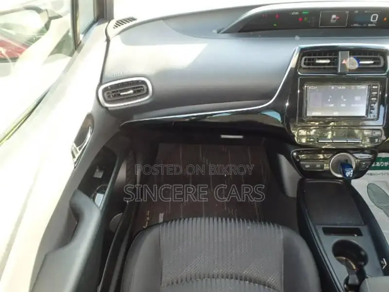 Toyota Prius PHEV S PKG 2019