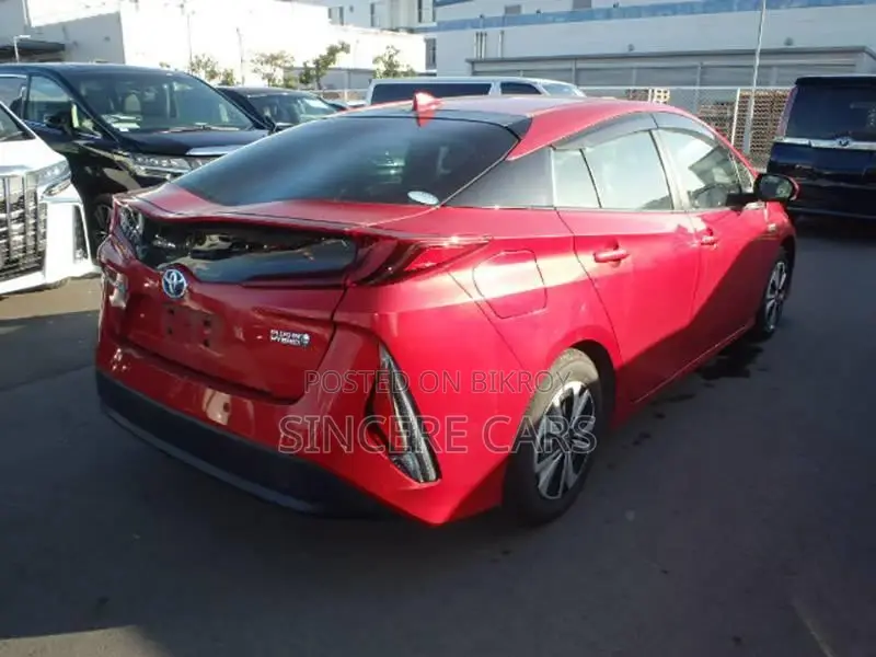 Toyota Prius PHEV S PKG 2019