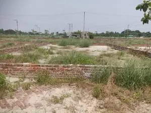 একটি ৮.২৫ কাঠা রেডি প্লট বিক্রয় হবে মধু সিটিতে।